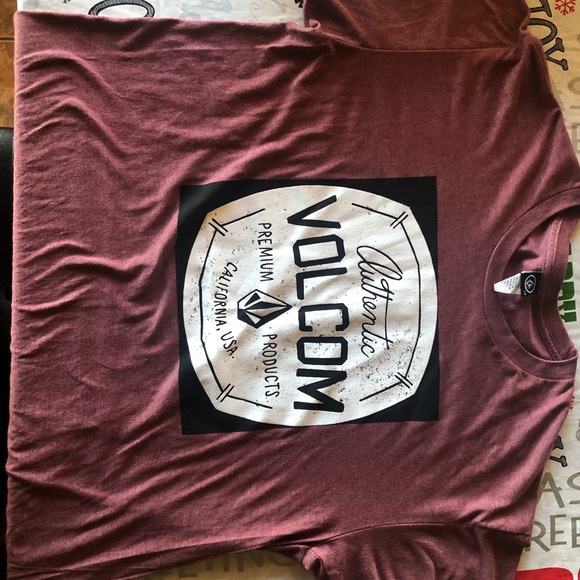 T-Shirt - Picture 2 of 2